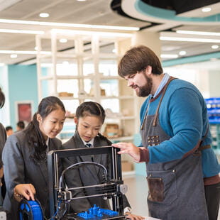 入学条件 | 上海诺达双语国际学校丨IB A Level课程 - Feature Cards Pattern