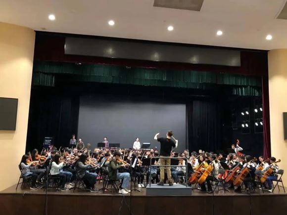 被加州大学伯克利分校录取的诺达学子Lillian – 心中有爱,眼中有光的六边形女孩 - Lillian