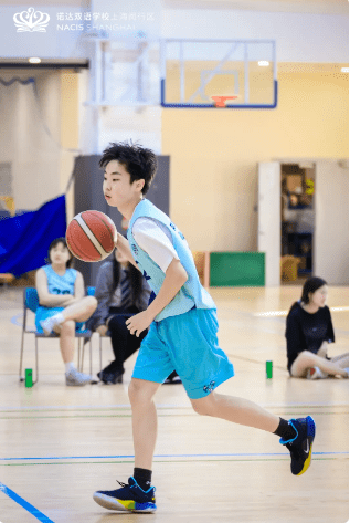 Home - 06 - Feature Cards Pattern-EN