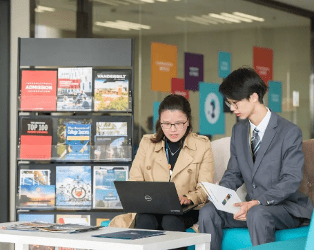 暑假不打烊的诺达之二:飞越一万两千公里,亲探美本申请奥秘 - US visits