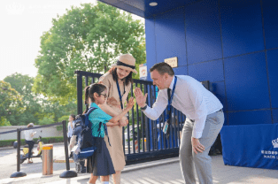 朝露聚光,梦想生辉|NACIS开学第一天的光影记录 - First School Day