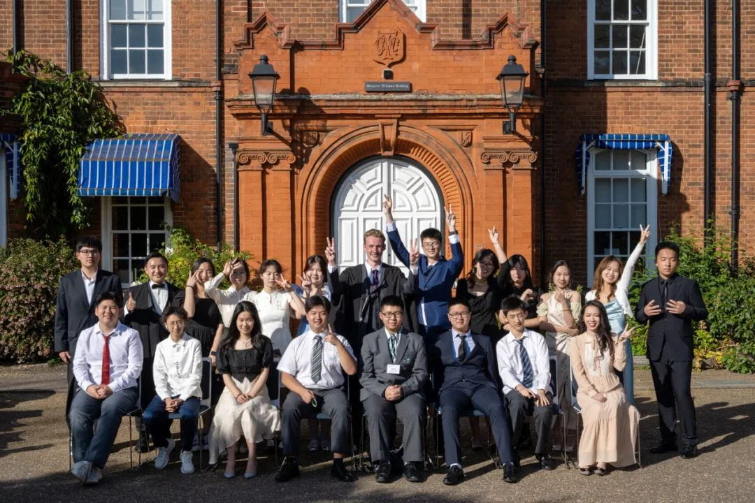 为了与Gogo成为校友，暑假诺达学子去了“剑桥” - Cambridge Experience