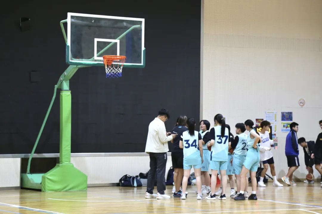 诺达双语领先30分击败协和教科 - NACIS RAMS