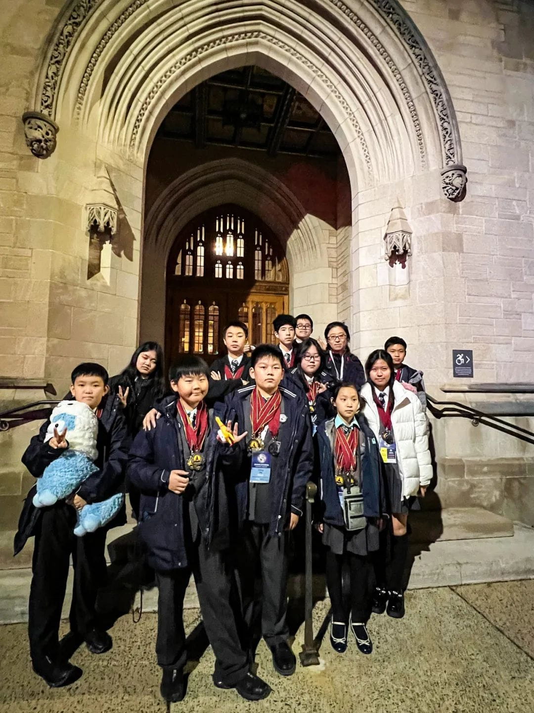 祝贺NACIS17名学子从耶鲁总决赛凯旋! - WSC