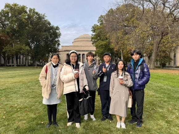 祝贺NACIS17名学子从耶鲁总决赛凯旋! - WSC