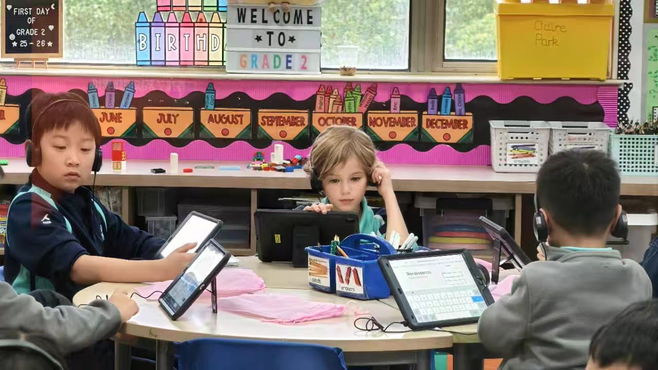 Home - 04 - image-50-50 Checklist-EN