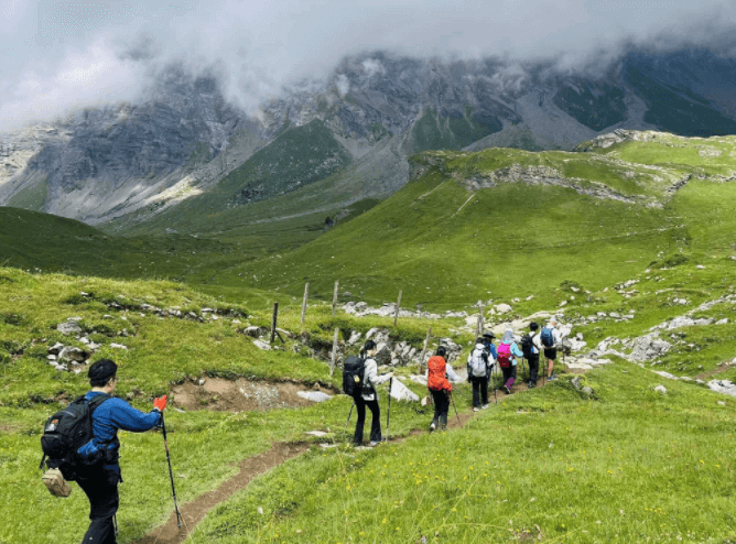 暑假不宅家，从阿尔卑斯山到大运河，看看他们假期的新“卷”法！ - Summer Journey