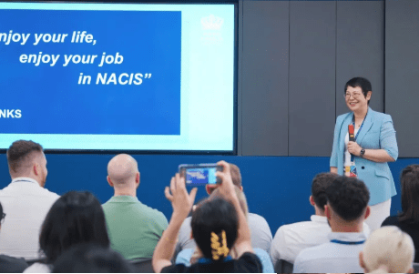 别眨眼，NACIS新教师天团闪亮登场！ - Teachers